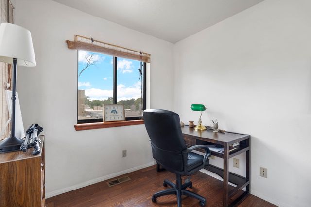 1907 Anderson Place SE, Albuquerque, NM 87108