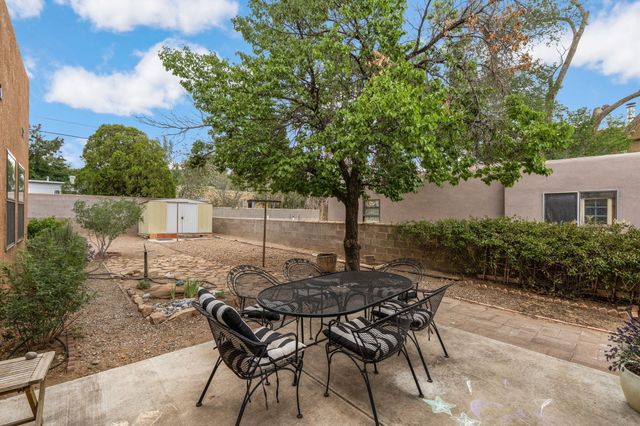 1907 Anderson Place SE, Albuquerque, NM 87108