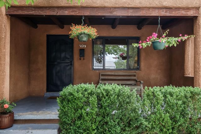 1907 Anderson Place SE, Albuquerque, NM 87108