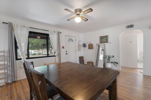 1907 Anderson Place SE, Albuquerque, NM 87108