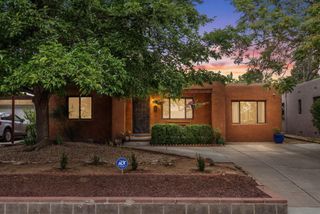 1907 Anderson Place SE, Albuquerque, NM 87108