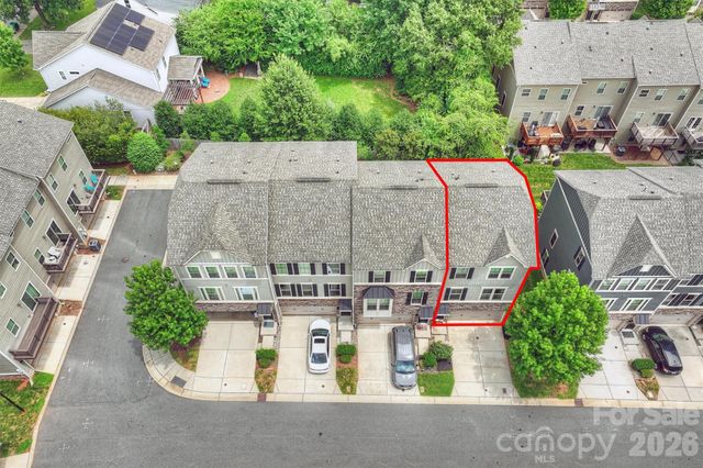 1940 Catkin Lane, Charlotte, NC 28205