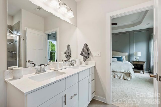 1940 Catkin Lane, Charlotte, NC 28205