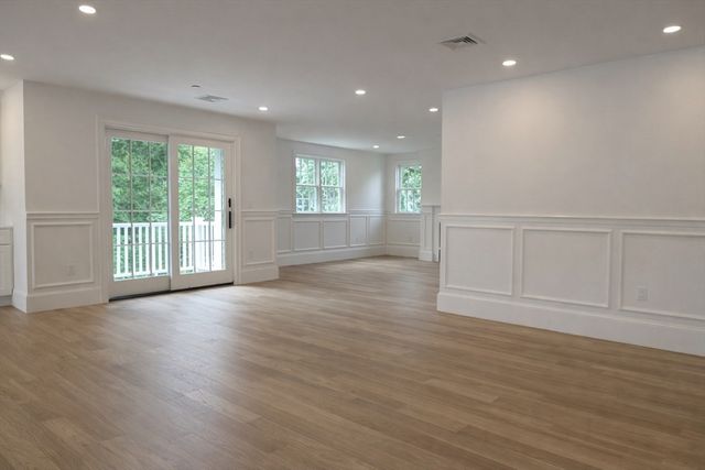 66 Pleasant Street 2, Marblehead, MA 01945