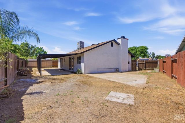 1001 Giuseppe Court, Bakersfield, CA 93307