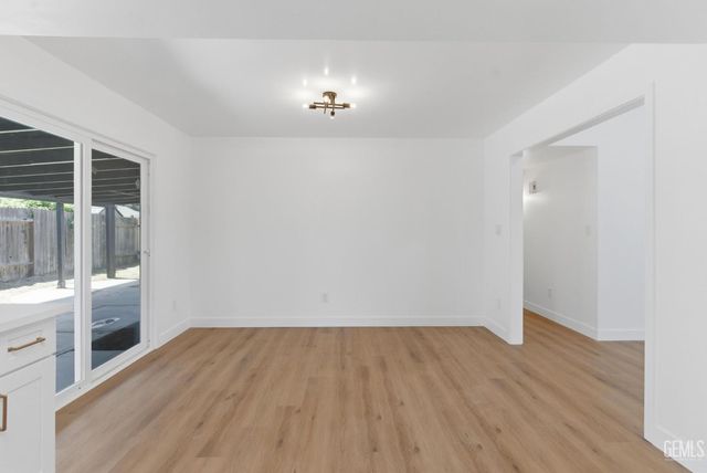 1001 Giuseppe Court, Bakersfield, CA 93307