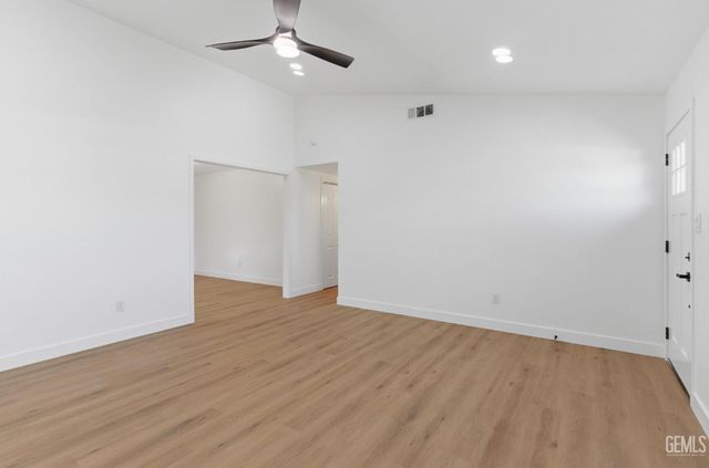 1001 Giuseppe Court, Bakersfield, CA 93307