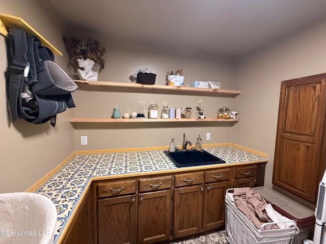 2213 North Street, Gulfport, MS 39507