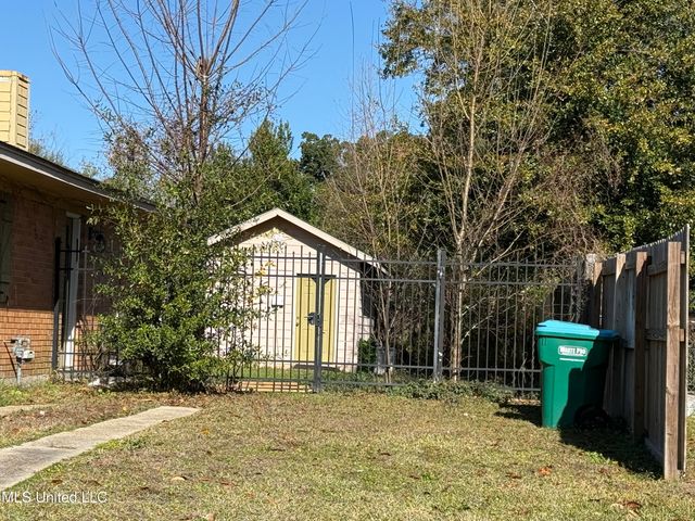 2213 North Street, Gulfport, MS 39507