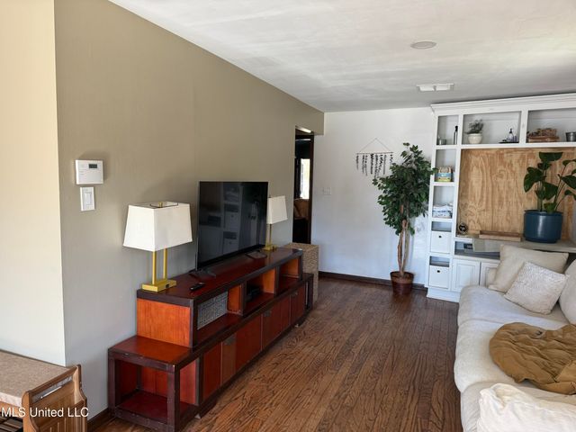 2213 North Street, Gulfport, MS 39507