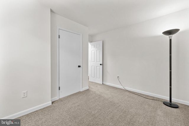 5544 SPANGLER LN, Woodbridge, VA 22193