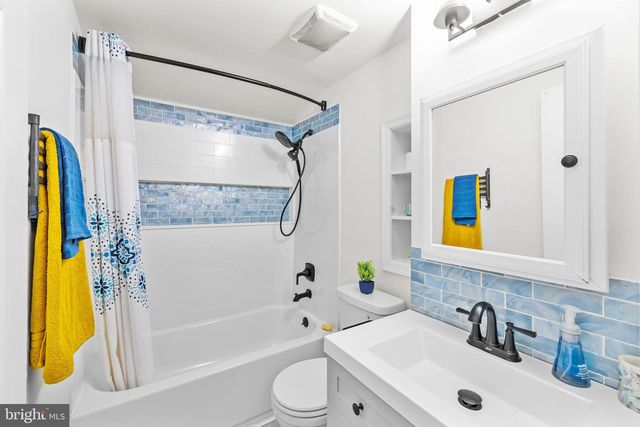 5544 SPANGLER LN, Woodbridge, VA 22193