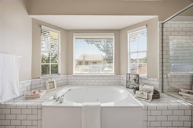 206 Scarlet Maple Drive, Sugar Land, TX 77479
