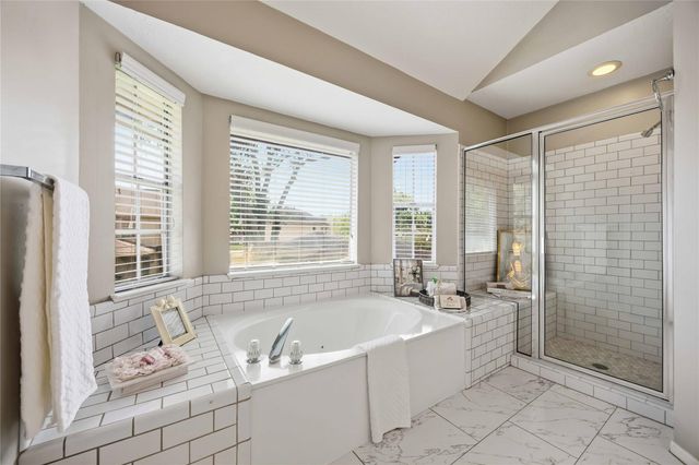 206 Scarlet Maple Drive, Sugar Land, TX 77479