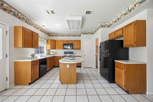 206 Scarlet Maple Drive, Sugar Land, TX 77479