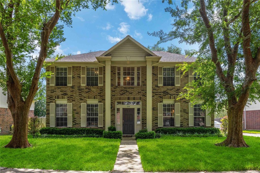 206 Scarlet Maple Drive, Sugar Land, TX 77479
