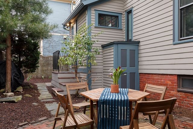 15 Park Avenue, Somerville, MA 02144