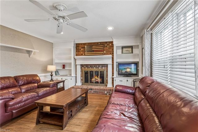 1300 Chelbrook RD, Chesapeake, VA 23322