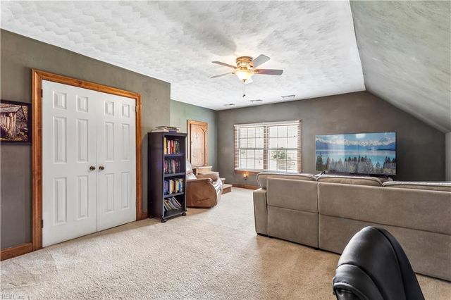 1300 Chelbrook RD, Chesapeake, VA 23322