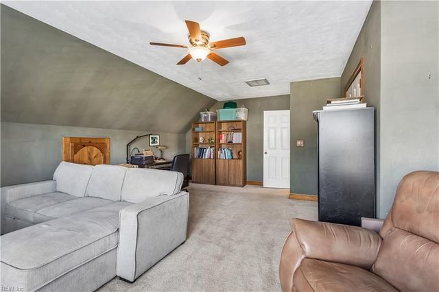 1300 Chelbrook RD, Chesapeake, VA 23322