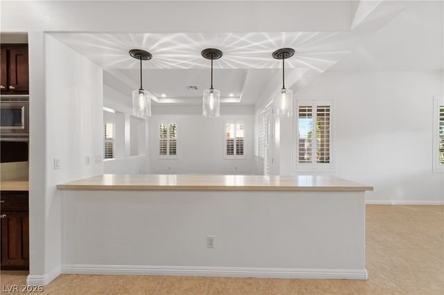 11283 La Madre Ridge Drive, Las Vegas, NV 89135