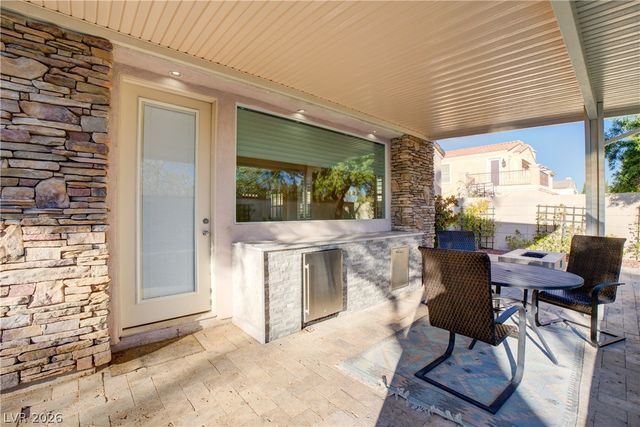 11283 La Madre Ridge Drive, Las Vegas, NV 89135