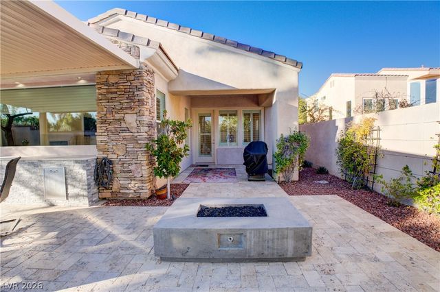 11283 La Madre Ridge Drive, Las Vegas, NV 89135