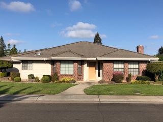 18385 Milford Dr, Lockeford, CA 95237