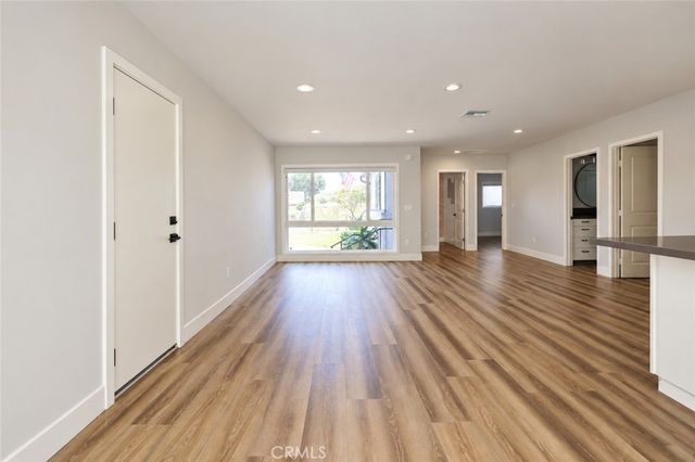 315 University Drive, Costa Mesa, CA 92627