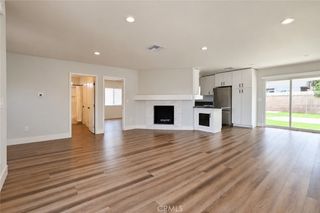 315 University Drive, Costa Mesa, CA 92627