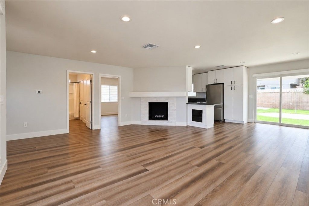 315 University Drive, Costa Mesa, CA 92627