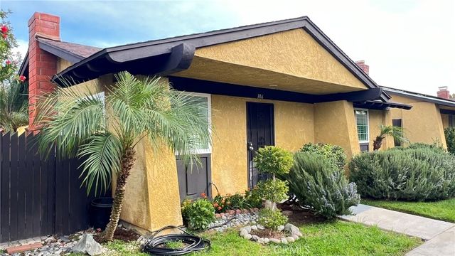 306 E Thornton, Hemet, CA 92543