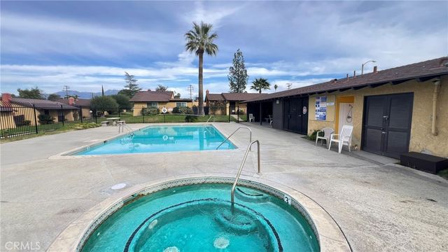 306 E Thornton, Hemet, CA 92543