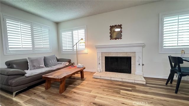 306 E Thornton, Hemet, CA 92543