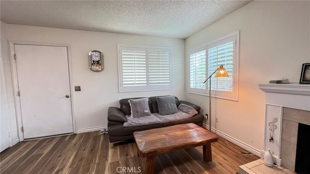 306 E Thornton, Hemet, CA 92543