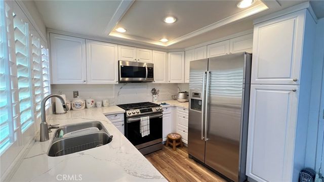 306 E Thornton, Hemet, CA 92543
