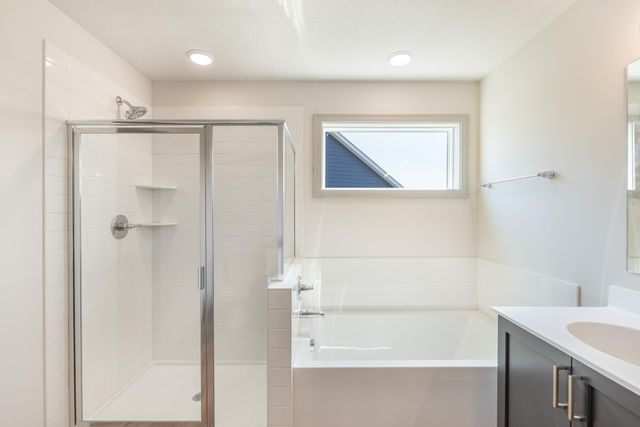 5036 Airlake Draw, Woodbury, MN 55129