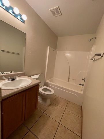 426 E Asher Court, Rogers, AR 72758