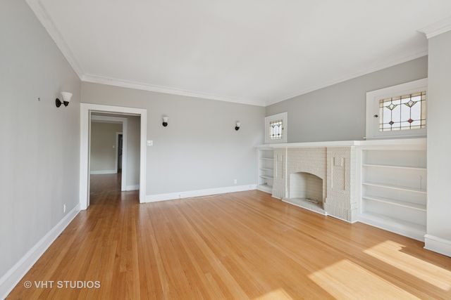 6208 N Artesian Avenue, Chicago, IL 60659