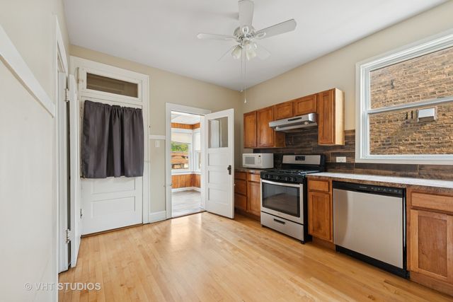 6208 N Artesian Avenue, Chicago, IL 60659