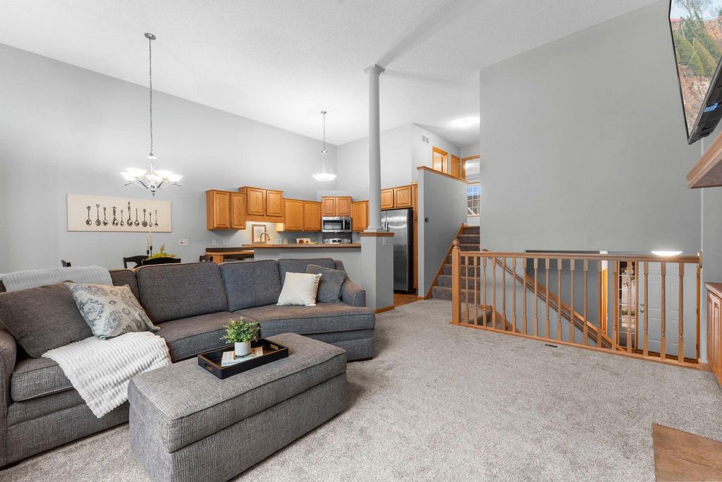 7535 Arbor Lane, Savage, MN 55378 — photo 4