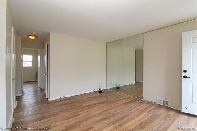 1919 Stieber Street, Westland, MI 48186