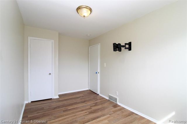 1919 Stieber Street, Westland, MI 48186