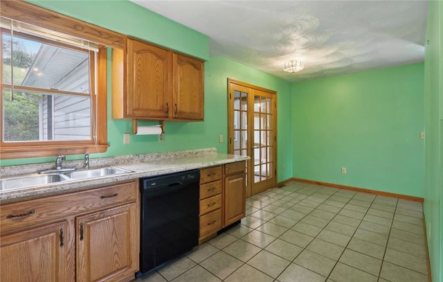 487 E Brady Rd, East Franklin Twp, PA 16201