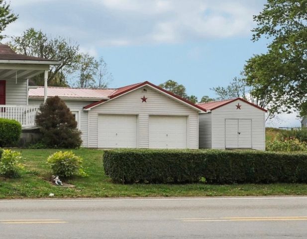 487 E Brady Rd, East Franklin Twp, PA 16201