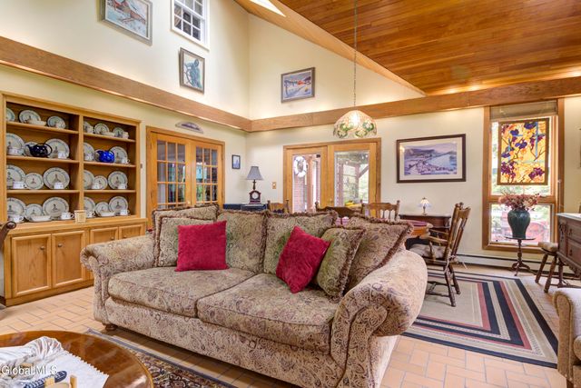 43 East Road, Brunswick, NY 12180