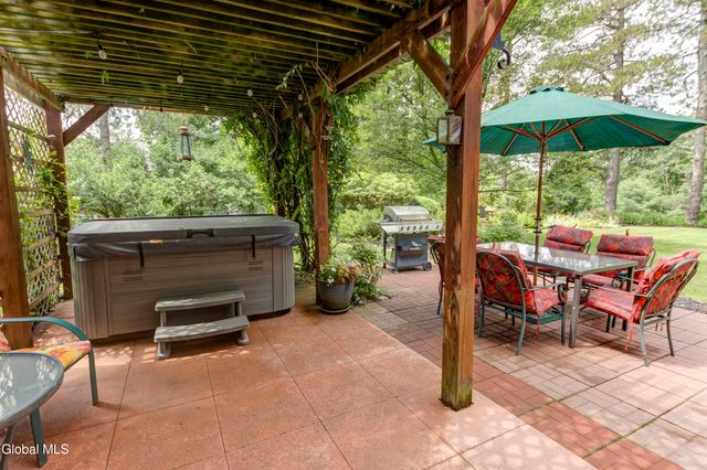 43 East Road, Brunswick, NY 12180
