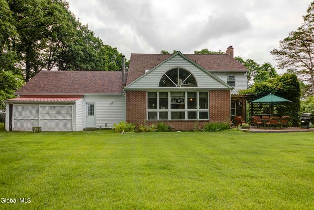 43 East Road, Brunswick, NY 12180