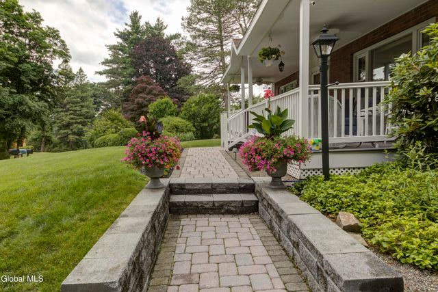 43 East Road, Brunswick, NY 12180