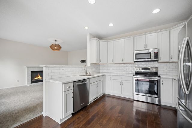 221 Butternut Circle, Carver, MN 55315